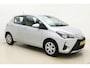 Toyota Yaris 1.0 VVT-i Comfort | Airco | Weinig kilometers | Regensensor | Bluetooth | Metaallak | 5 Deuren | Rijstrooksensor