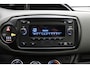 Toyota Yaris 1.0 VVT-i Comfort | Airco | Weinig kilometers | Regensensor | Bluetooth | Metaallak | 5 Deuren | Rijstrooksensor
