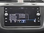 Volkswagen Tiguan 1.4 TSI eHybrid Active 245pk | Head up display | Extra getinte ramen | Adaptief cruise control | Led koplampen | Keyless | Stuur + stoelverwarming | 17"LMV