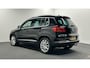 Volkswagen Tiguan 1.4 TSI R-Line Edition PANO NAVI TREKHAAK