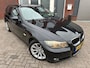 BMW 3-Serie Touring 318d Corporate Lease High Executive / Leder / PDC / Clima
