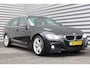 BMW 3-Serie Touring 318i 136PK HIGH EXECUTIVE M-SPORT AUTOMAAT / NAVI / LEDER / CLIMA / PDC / 18" LMV / KEYLESS / FULL-LED / WINTERPAKKET / PANO. DAK / BLUETOOTH / CRUISECONTROLL !!