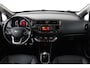Kia Rio 1.2 CVVT World Cup Edition (PARKEERSENSOREN, CRUISE CONTROL, LEER, BLUETOOTH, NL-AUTO)