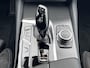 BMW 5-Serie 545e xDrive Executive Automaat / Dealer onderhouden / 6 cilinder / Accu SoH 92% / M sportpakket xDrive / Trekgewicht 2.000 kg / EAER 55 km / Adapt. CC / Neerklapbare bank met ski-luik /
