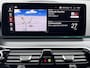 BMW 5-Serie 545e xDrive Executive Automaat / Dealer onderhouden / 6 cilinder / Accu SoH 92% / M sportpakket xDrive / Trekgewicht 2.000 kg / EAER 55 km / Adapt. CC / Neerklapbare bank met ski-luik /