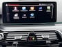 BMW 5-Serie 545e xDrive Executive Automaat / Dealer onderhouden / 6 cilinder / Accu SoH 92% / M sportpakket xDrive / Trekgewicht 2.000 kg / EAER 55 km / Adapt. CC / Neerklapbare bank met ski-luik /