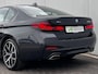 BMW 5-Serie 545e xDrive Executive Automaat / Dealer onderhouden / 6 cilinder / Accu SoH 92% / M sportpakket xDrive / Trekgewicht 2.000 kg / EAER 55 km / Adapt. CC / Neerklapbare bank met ski-luik /