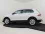 Volkswagen Tiguan 1.4 TSI eHybrid Elegance 245pk | Panorama dak | Trekhaak | Dodehoekdetectie | Park assist | Navigatie | Privacy glass | 18"LMV