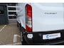 Ford Transit 350 2.0 TDCI L3H2 Trend Automaat | € 7.455,- Voorraad Voordeel | Navigatie | Trekhaak | Cruise | Stoelverwarming
