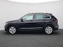 Volkswagen Tiguan 1.4 TSI eHybrid Elegance 245PK DSG Matrix Led, adaptive cruise met travel assist, schuif-kanteldak, achteruitrijcamera, elek. bedienbare achterklep, 18" lichtmetaal