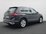Volkswagen Tiguan 1.4 TSI eHybrid Elegance 245PK DSG Matrix Led, adaptive cruise met travel assist, schuif-kanteldak, achteruitrijcamera, elek. bedienbare achterklep, 18" lichtmetaal