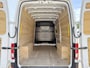Volkswagen Crafter 2.0 TDI 140pk L3H3 Airco Cruise Control Carplay Parkeersensoren voor achter