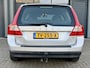 Volvo V70 2.5T 5 Cil. 200pk Momentum| Nw. Model | Automaat | 5 Cilinder ! | Trekhaak | Youngtimer | 100% Onderhouden |