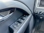 Volvo V70 2.5T 5 Cil. 200pk Momentum| Nw. Model | Automaat | 5 Cilinder ! | Trekhaak | Youngtimer | 100% Onderhouden |