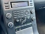 Volvo V70 2.5T 5 Cil. 200pk Momentum| Nw. Model | Automaat | 5 Cilinder ! | Trekhaak | Youngtimer | 100% Onderhouden |