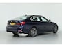 BMW 3-Serie 330e eDrive Edition | Leder | Led | Stoelverwarming | 18 inch | Camera | Dodehoek Detector | 18 Inch | Parking Pack | Safety Pack | Climate Control | Navi Pro