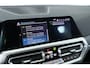 BMW 3-Serie 330e eDrive Edition | Leder | Led | Stoelverwarming | 18 inch | Camera | Dodehoek Detector | 18 Inch | Parking Pack | Safety Pack | Climate Control | Navi Pro