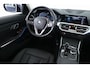 BMW 3-Serie 330e eDrive Edition | Leder | Led | Stoelverwarming | 18 inch | Camera | Dodehoek Detector | 18 Inch | Parking Pack | Safety Pack | Climate Control | Navi Pro