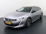 Peugeot 508 SW GT Hybrid 225 pk Automaat | Navigatie | Elektrisch Glazen Panoramadak | Achteruitrijcamera | Luxe Lederen Bekleding | Verwarmde Comfortstoelen | Elektrische Achterklep met Sensor | Dodehoek Detectie | Adaptieve Cruise Control | 18" Lichtmetalen Velgen | Apple Carplay/Android Auto |
