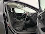Volvo V40 Cross Country 1.6 T4 180PK Airco Cruise Navigatie Parkeersensoren 16"LMV