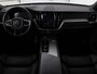Volvo XC60 2.0 Recharge T6 AWD R Design | Panoramadak | Head-Up | Stoel & stuurverwarming | Camera | Adaptive cruise | Trekhaak | Harman/Kardon | Navigatie | Full LED | 22'' lichtmetalen velgen