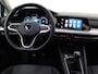 Volkswagen Golf 1.0 TSI 110 PK Life | WORDT VERWACHT | Apple CarPlay | Getint Glas | 17" | Parkeerhulp |