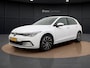 Volkswagen Golf 1.0 TSI 110 PK Life | WORDT VERWACHT | Apple CarPlay | Getint Glas | 17" | Parkeerhulp |