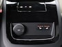 Volvo V90 2.0 T8 AWD R-Design | Panoramadak | Head-Up | Trekhaak | Stoel & stuurverwarming | Leder | 360 camera | Luchtvering | Harman/Kardon | Adaptive cruise | Achterbankverwarming