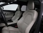 Volvo V90 2.0 T8 AWD R-Design | Panoramadak | Head-Up | Trekhaak | Stoel & stuurverwarming | Leder | 360 camera | Luchtvering | Harman/Kardon | Adaptive cruise | Achterbankverwarming
