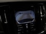 Volvo V90 2.0 T8 AWD R-Design | Panoramadak | Head-Up | Trekhaak | Stoel & stuurverwarming | Leder | 360 camera | Luchtvering | Harman/Kardon | Adaptive cruise | Achterbankverwarming