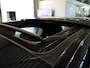 Mercedes-Benz A-klasse 180 Ambition - *AMG-LINE!* *Afneembare trekhaak & Panoramadak!* - Stuurverwarming, 18" LMV