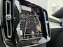 Volvo XC40 2.0 B4 Plus Dark 