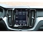 Volvo XC60 T5 Automaat Inscription | Panoramadak | Adaptieve Cruise Control | Verwarmbare Voorstoelen | Lederen Bekleding | Navigatie | BLIS Dodehoekdetectie | Elektrisch Verstelbare Voorstoelen | Parkeercamera