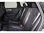 Volvo XC60 T8 Recharge AWD Ultra Black Edition - LONG RANGE - Panorama/schuifdak - IntelliSafe Assist & Surround - 360º Camera - Bowers & Wilkins audio - Adaptieve LED koplampen - Verwarmde voorstoelen, stuur & achterbank - Parkeersensoren voor & achter - Elektr. bedienb. voorstoelen met geheugen - Head up display - Draadloze tel. lader - Extra getint glas - 21' LMV
