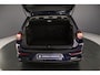 Volkswagen Golf Life Business 1.5 eTSI 130pk DSG Automaat Adaptive cruise control, Achteruitrijcamera, Stuurwiel verwarmd, Parkeersensoren, App connect, Stoelverwarming