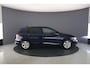 Volkswagen Golf Life Business 1.5 eTSI 130pk DSG Automaat Adaptive cruise control, Achteruitrijcamera, Stuurwiel verwarmd, Parkeersensoren, App connect, Stoelverwarming