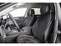 Volkswagen Passat Variant Business 1.5 eTSI 150pk DSG Automaat Trekhaak, Adaptive cruise control, LED matrix koplampen, 360 camera, Harman Kardon audio, Navigatie, Stuurwiel verwarmd, Achteruitrijcamera, Stoelverwarming