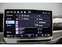 Volkswagen Passat Variant Business 1.5 eTSI 150pk DSG Automaat Trekhaak, Adaptive cruise control, LED matrix koplampen, 360 camera, Harman Kardon audio, Navigatie, Stuurwiel verwarmd, Achteruitrijcamera, Stoelverwarming