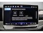 Volkswagen Passat Variant Business 1.5 eTSI 150pk DSG Automaat Trekhaak, Adaptive cruise control, LED matrix koplampen, 360 camera, Harman Kardon audio, Navigatie, Stuurwiel verwarmd, Achteruitrijcamera, Stoelverwarming