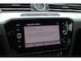 Volkswagen Passat Variant 1.5 TSI Highline Business 3x R-Line / Panoramadak / Camera / Leder / Virtual Cockpit / 18'' / Navigatie / Keyless / DAB / Stoelverwarming / ACC