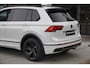 Volkswagen Tiguan Volkswagen Tiguan 1.4TSI/245pk eHybrid R-Line Blackstyle|2022|Panoramadak|Trekhaak|MatrixLED|Virtual Cockpit|PDC+360Camera|Carplay/AndroidAuto