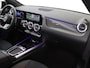 Mercedes-Benz GLA 180 AMG Line / Stoelverwarming / Achteruitrijcamera / Panaroma-schuifdak /