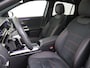 Mercedes-Benz GLA 180 AMG Line / Stoelverwarming / Achteruitrijcamera / Panaroma-schuifdak /