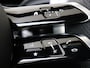 Mercedes-Benz GLA 180 AMG Line / Stoelverwarming / Achteruitrijcamera / Panaroma-schuifdak /