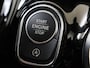 Mercedes-Benz GLA 180 AMG Line / Stoelverwarming / Achteruitrijcamera / Panaroma-schuifdak /