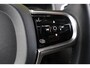 Volvo XC90 2.0 T8 Twin Engine AWD Inscription Aut. | 7-Persoons | Full Led | Botspreventie | Stoelverwarming | Sportstoelen |