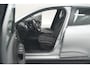 Renault Clio TCe 100 Intens | Parkeersensoren | Apple Carplay | Climate Control