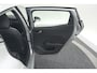 Renault Clio TCe 100 Intens | Parkeersensoren | Apple Carplay | Climate Control
