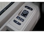 Volkswagen Multivan 1.5 eHybrid L2 Bulli Edition 4Motion 245PK / 180kW DSG, 19" 'Halmstad' LMV, LED Matrix (IQ.Lights), keyless start & entry, elektromechanische stuurbekrachtiging, verwarmbaar stuurwiel, verwarmbare voor- en achterstoelen, verwarmbare en akoestische voorruit, Harman & Kardon geluidssysteem, parkeerpakket plus (achteruitrijcamera (rear view), rondomzichtcamera (area view)), privacy glas (90% getint), dodehoekdetectie (side assist), assistentiepakket plus, dynamic chassis control (dcc), comfortstoelen elektrisch verstelbaar, 2-2-3 premium opstelling, elektrische achterklep (easy open & close), elektrisch verstel-, verwarm- en inklapbare buitenspiegels (spiegelpakket), adaptieve cruise control (acc)