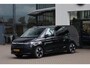 Volkswagen Multivan 1.5 eHybrid L2 Bulli Edition 4Motion 245PK / 180kW DSG, 19" 'Halmstad' LMV, LED Matrix (IQ.Lights), keyless start & entry, elektromechanische stuurbekrachtiging, verwarmbaar stuurwiel, verwarmbare voor- en achterstoelen, verwarmbare en akoestische voorruit, Harman & Kardon geluidssysteem, parkeerpakket plus (achteruitrijcamera (rear view), rondomzichtcamera (area view)), privacy glas (90% getint), dodehoekdetectie (side assist), assistentiepakket plus, dynamic chassis control (dcc), comfortstoelen elektrisch verstelbaar, 2-2-3 premium opstelling, elektrische achterklep (easy open & close), elektrisch verstel-, verwarm- en inklapbare buitenspiegels (spiegelpakket), adaptieve cruise control (acc)